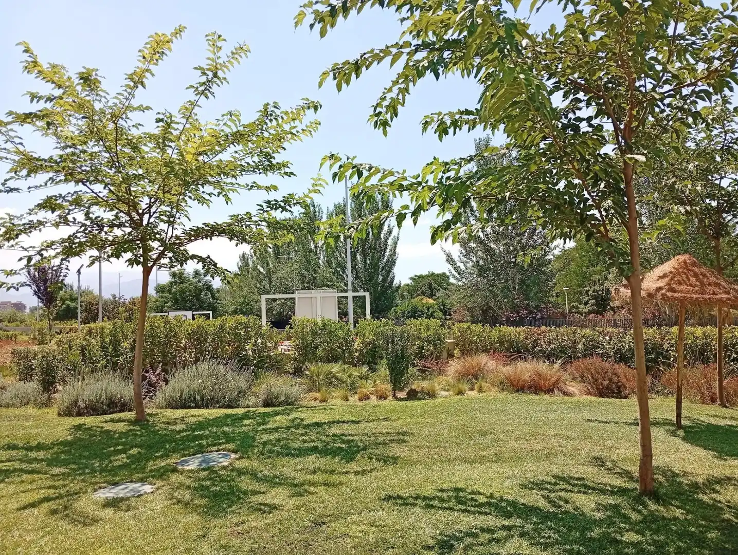 Jardí de Pis de lloguer en Granada amb Aire condicionat, Calefacció i Parquet