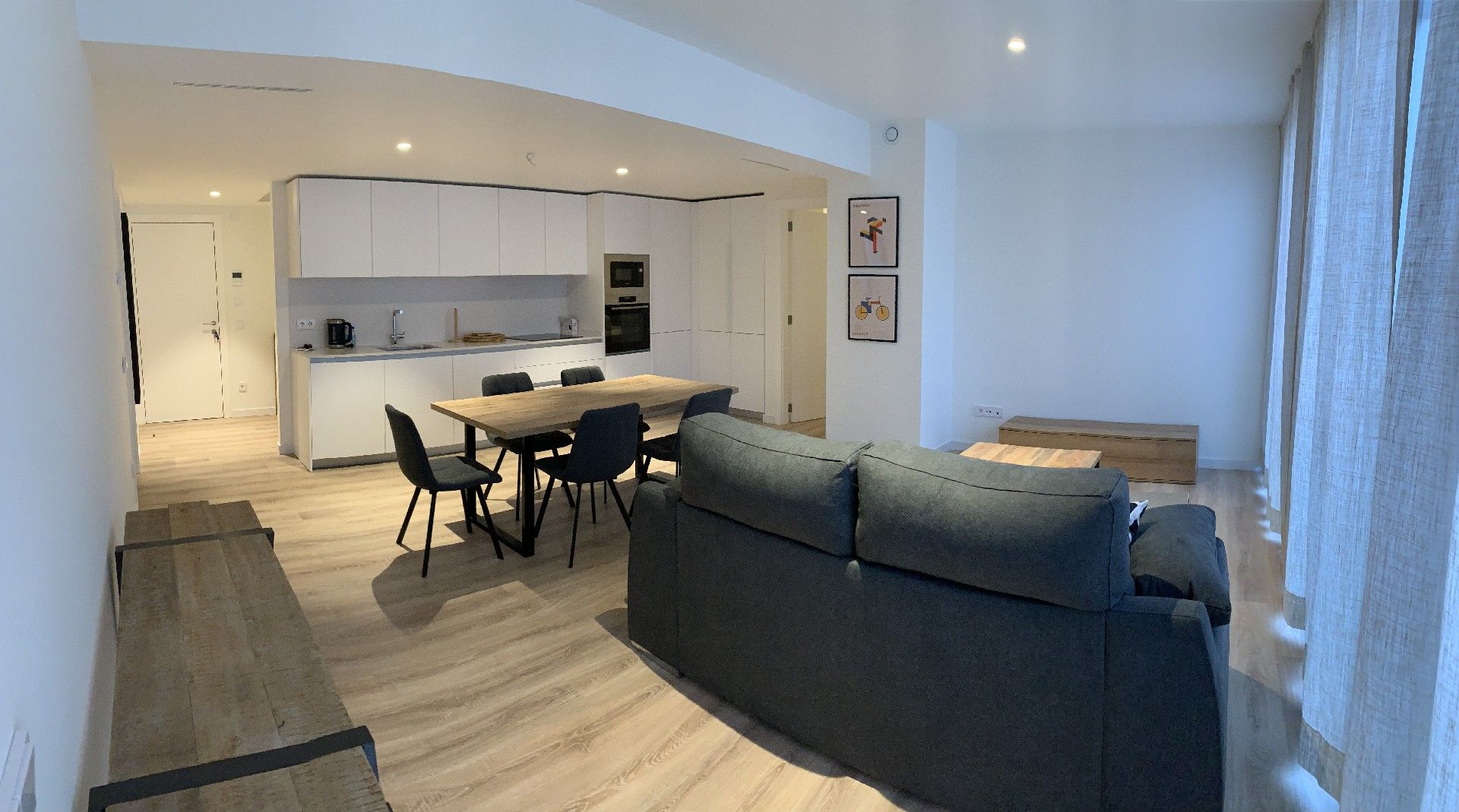 Sala d'estar de Pis de lloguer en Girona Capital amb Calefacció i Moblat