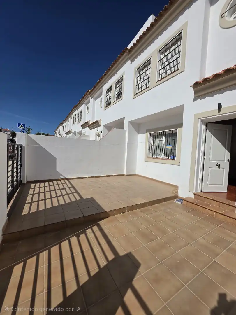 Terraza de Casa adosada en venta en Campillos con Jardín privado, Terraza y Amueblado