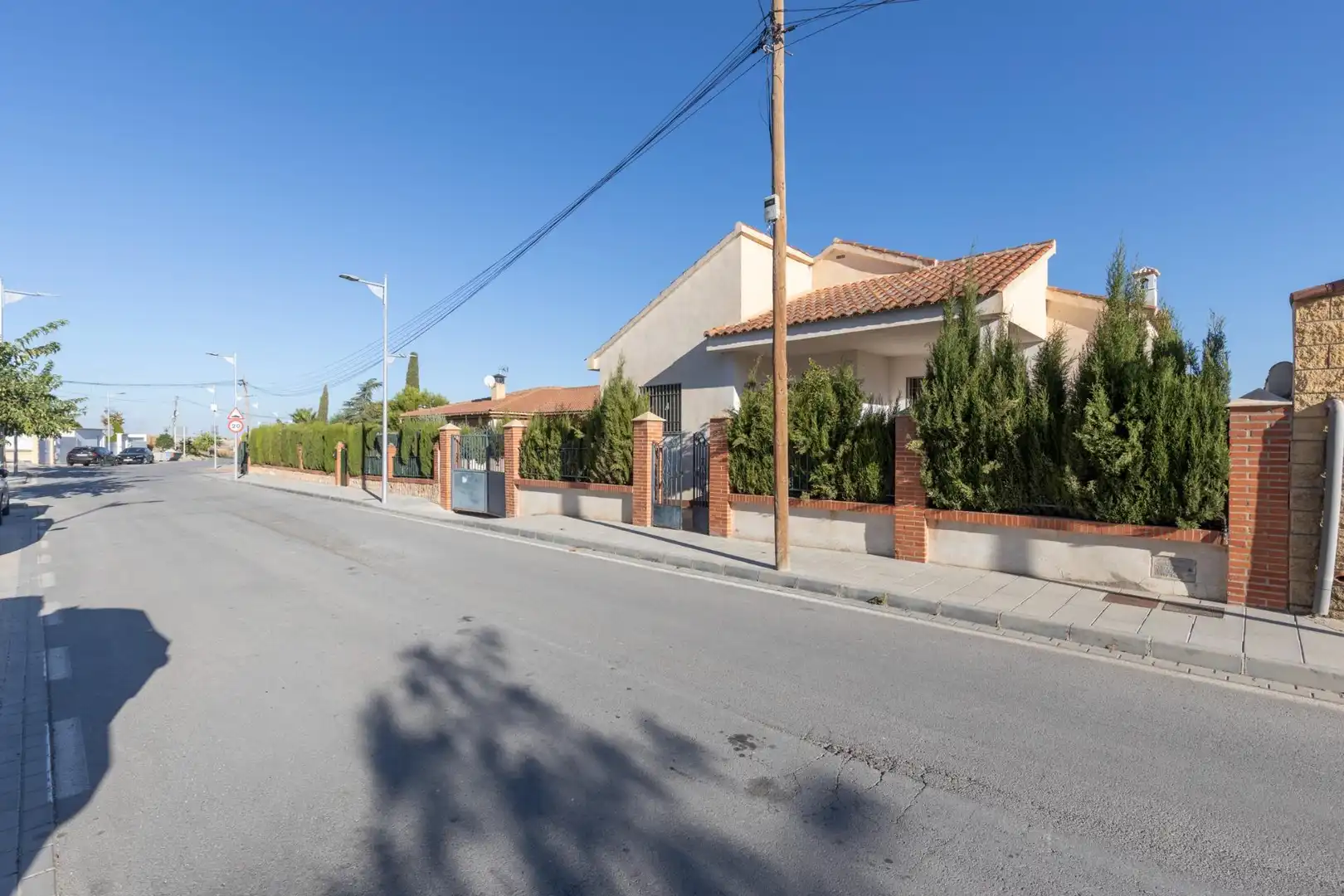 Vista exterior de Casa o chalet en venta en Escúzar, Granada