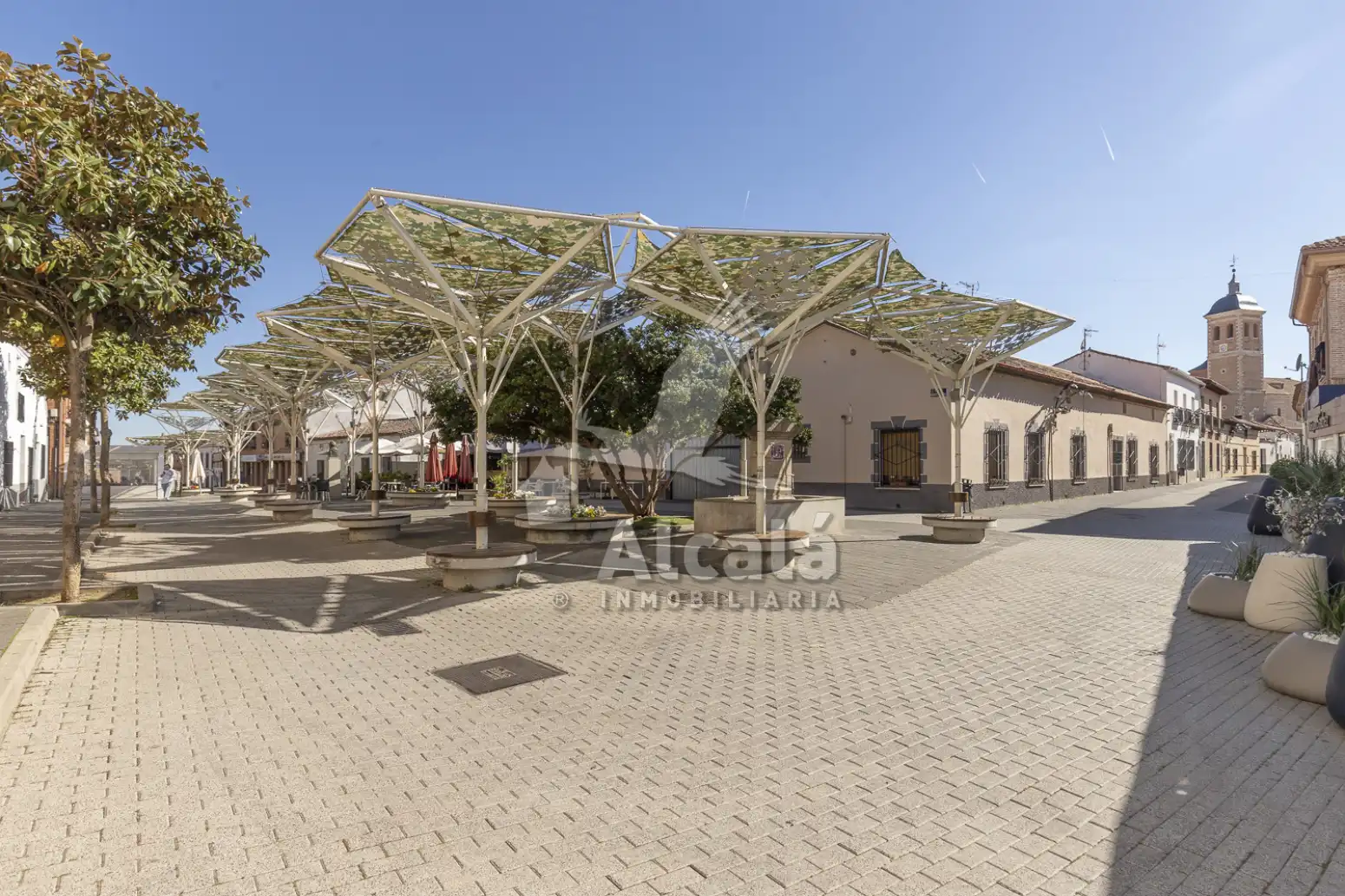 Vista exterior de Piso en venta en Meco con Calefacción, Parquet y Amueblado