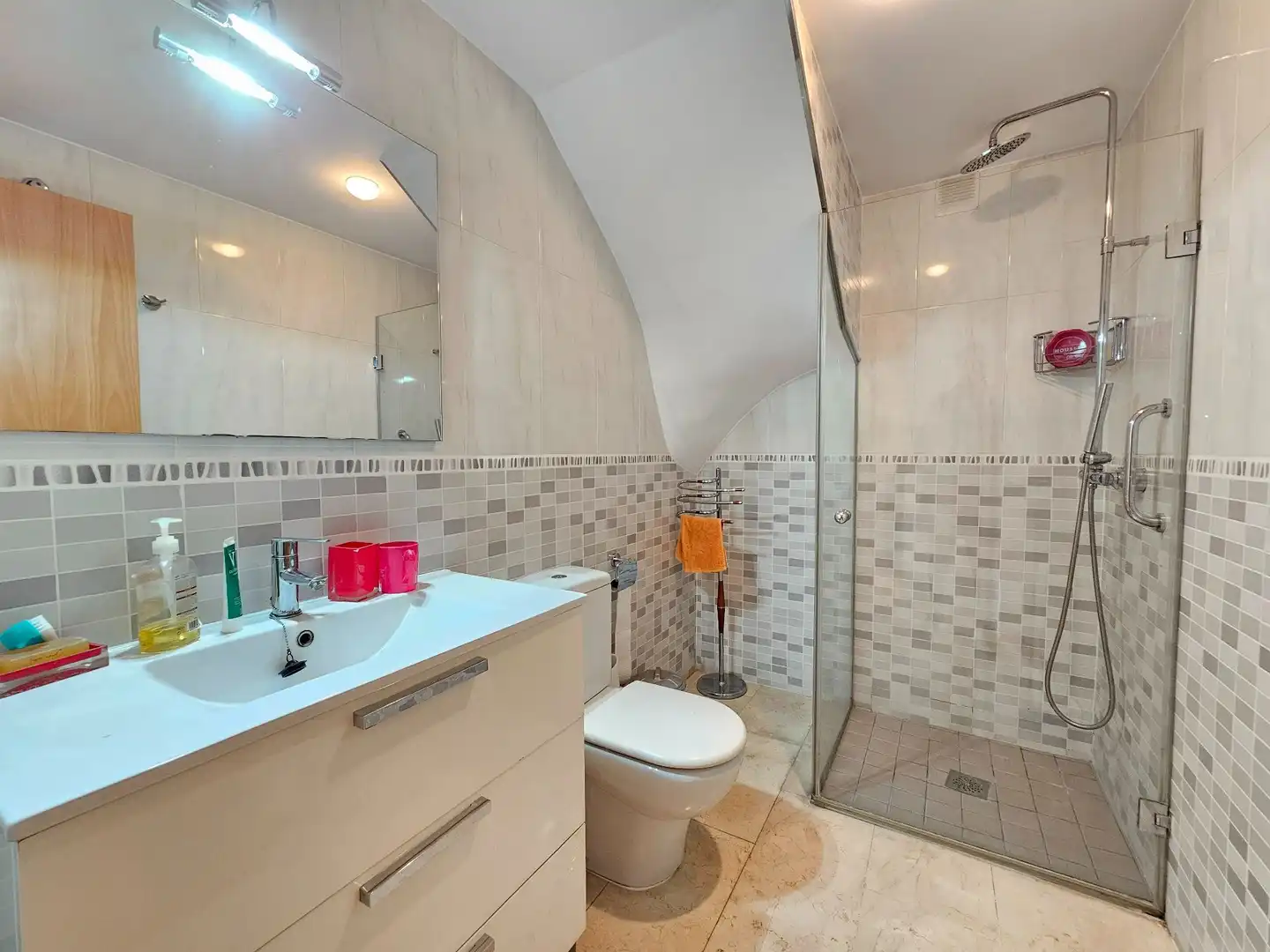 Bathroom of Duplexes for sale in Terrassa  with Air Conditioner, Heating and Storage room