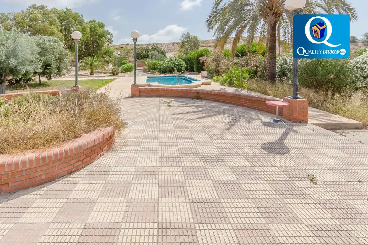 Chalet en venta en Partidas de Alicante, imagen 2