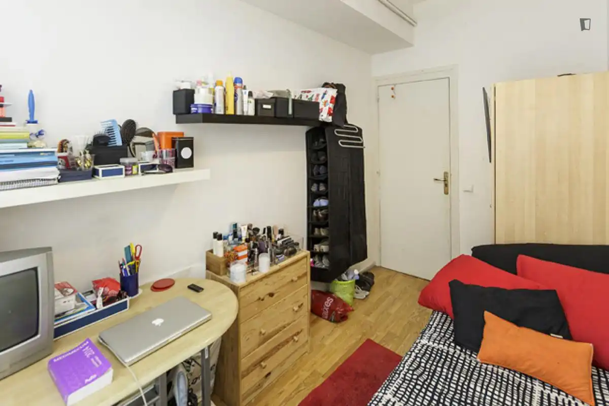 Habitació a Pedralbes