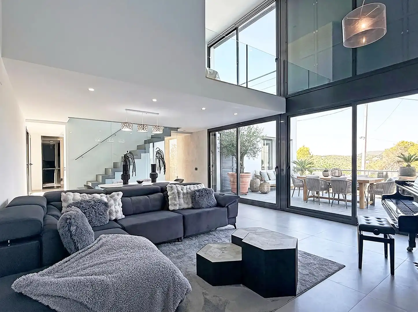 Casa con piscina en venta en Canyelles, imagen 3