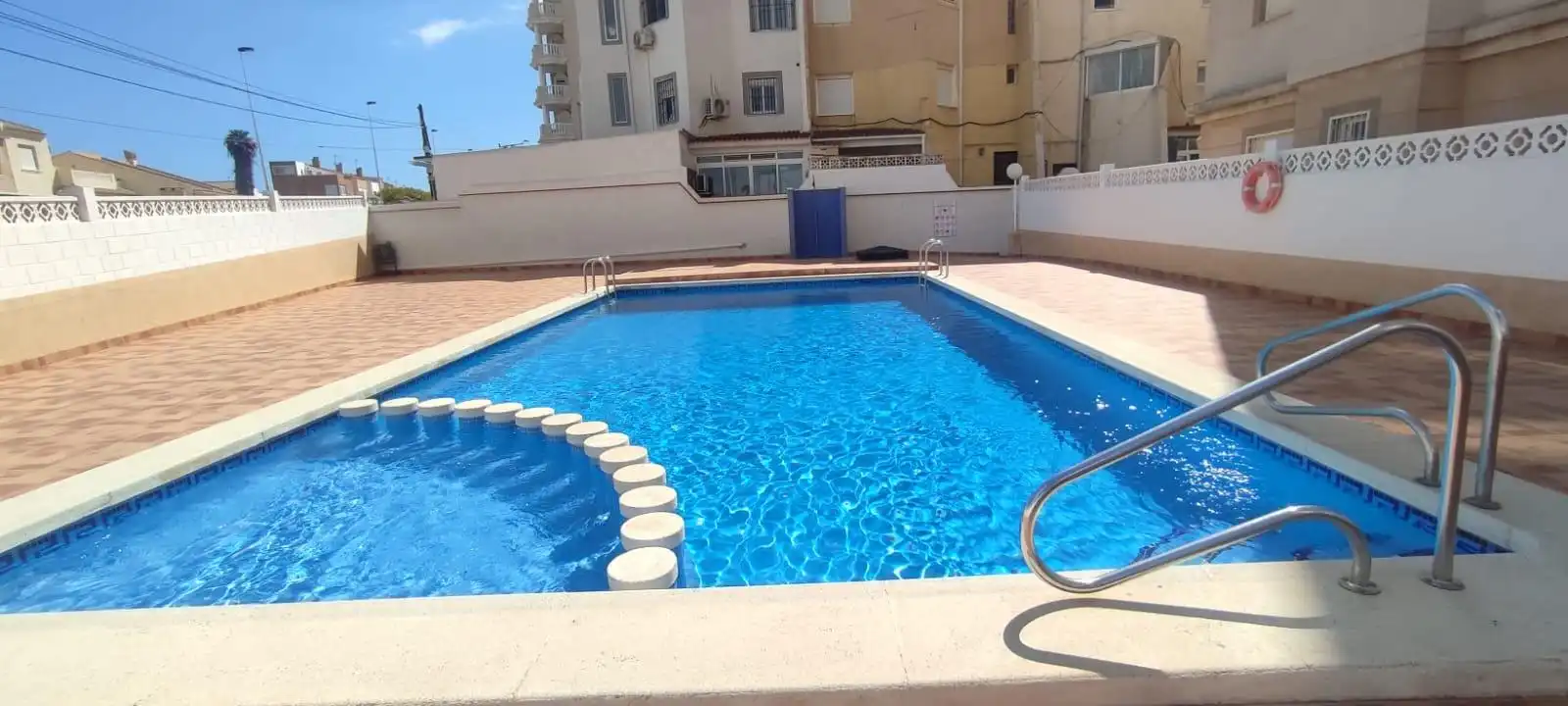 Piso con terraza en venta en Nueva Torrevieja - Aguas Nuevas