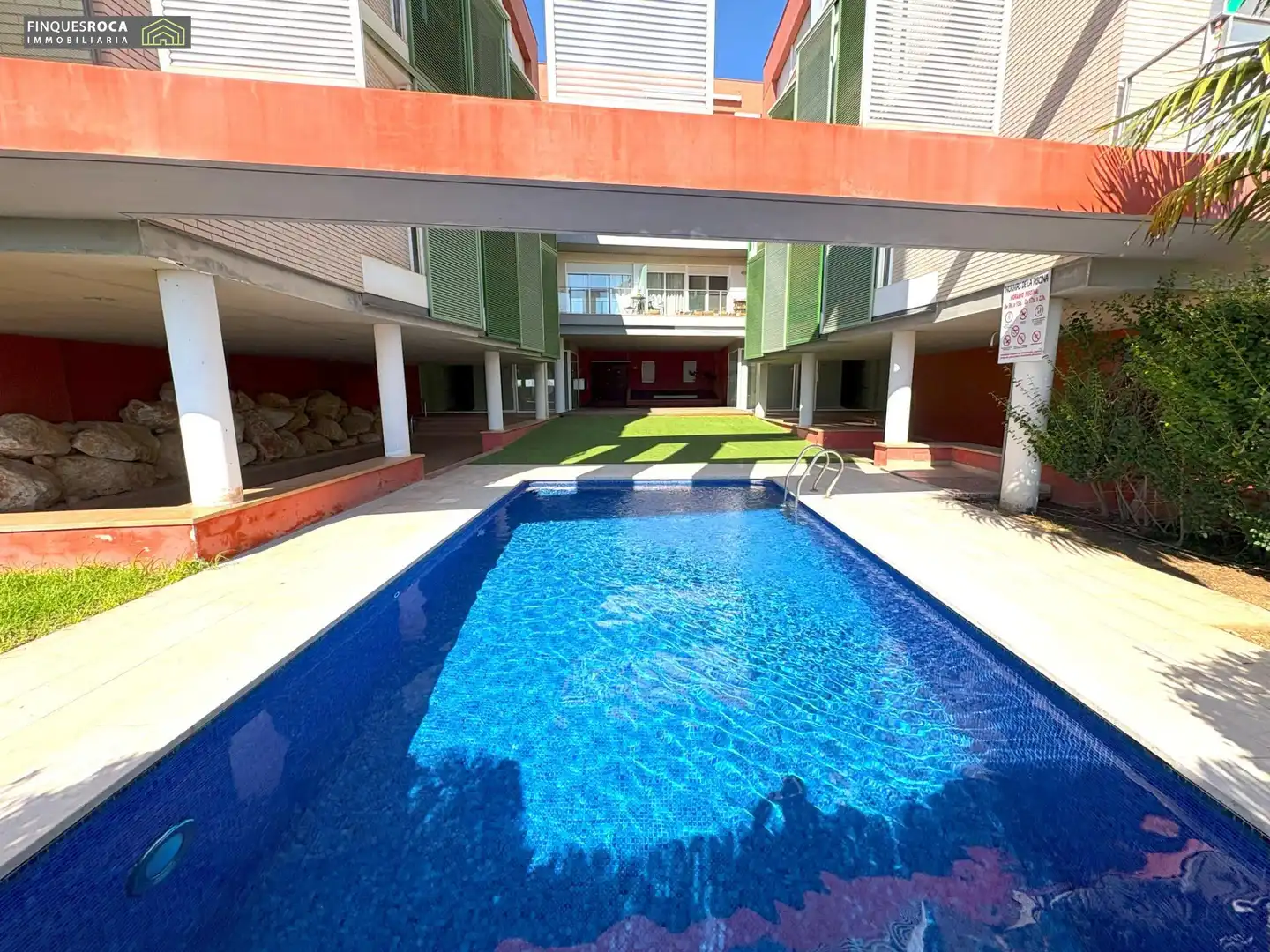 Swimming pool of Flat for sale in La Ràpita  with Air Conditioner, Parquet flooring and Terrace