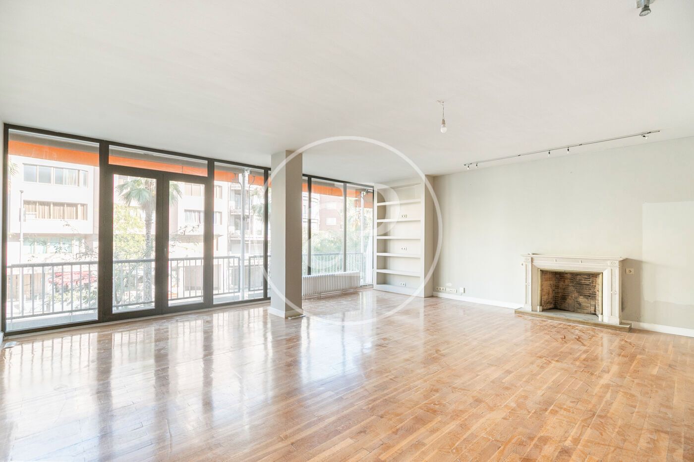 Vista exterior de Pis de lloguer en  Barcelona Capital amb Aire condicionat, Calefacció i Terrassa