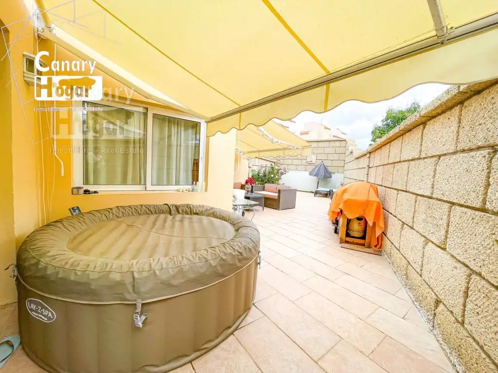 Detached house with terrace for sale in Avenida Kurt Konrad Mayer, imagen 4