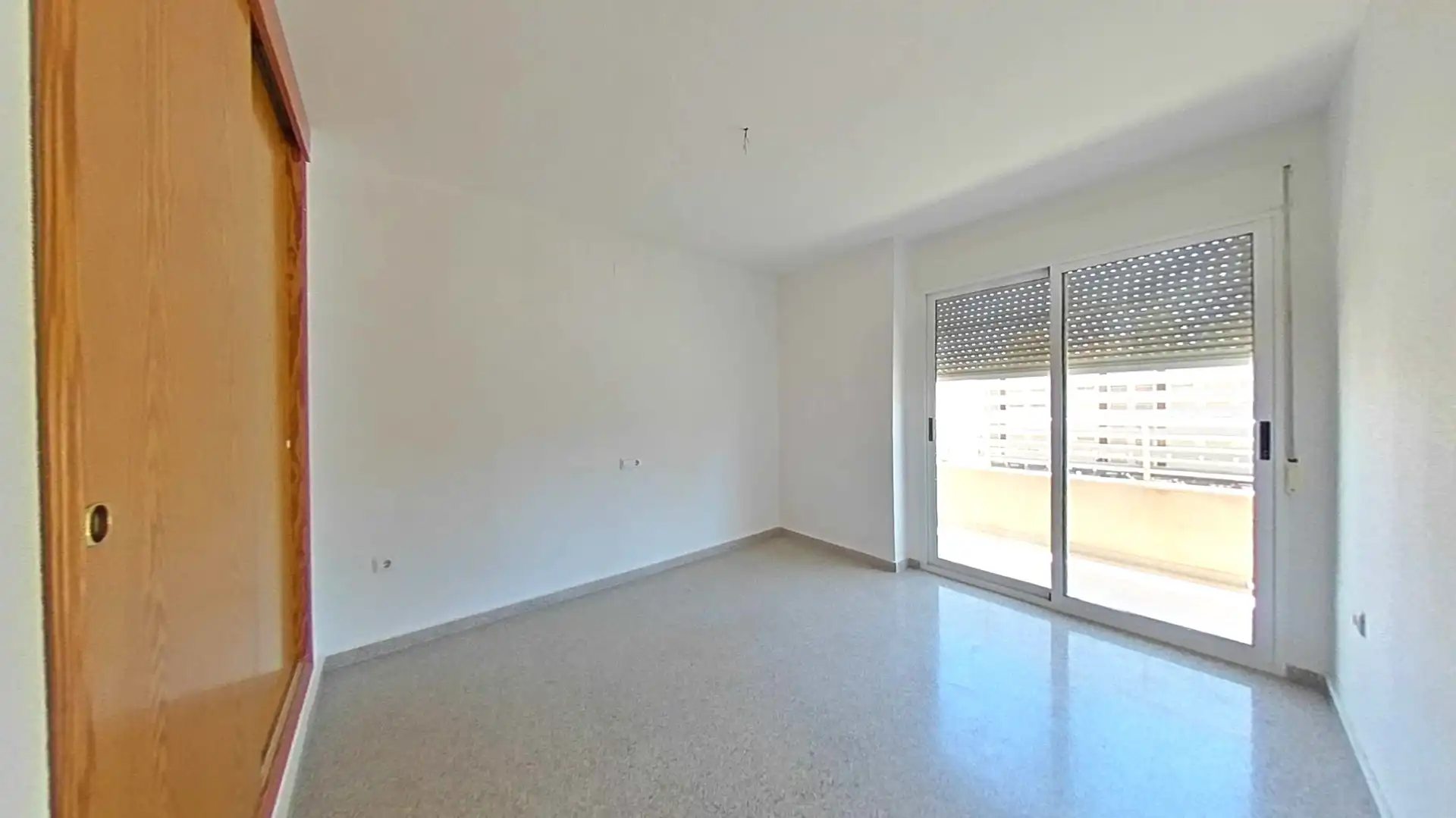 Vista exterior de Piso en venta en Benidorm con Terraza y Balcón