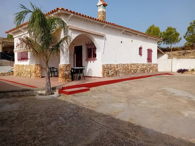 Casa-chalet en Venta en Montserrat