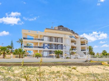 Apartment mit Pool zum Verkauf in Las Marinas / Les Marines