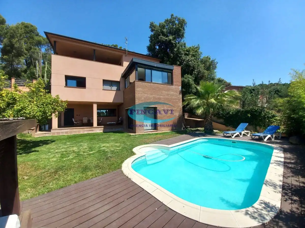 Piscina de Casa o chalet en venta en L'Ametlla del Vallès con Calefacción y Piscina