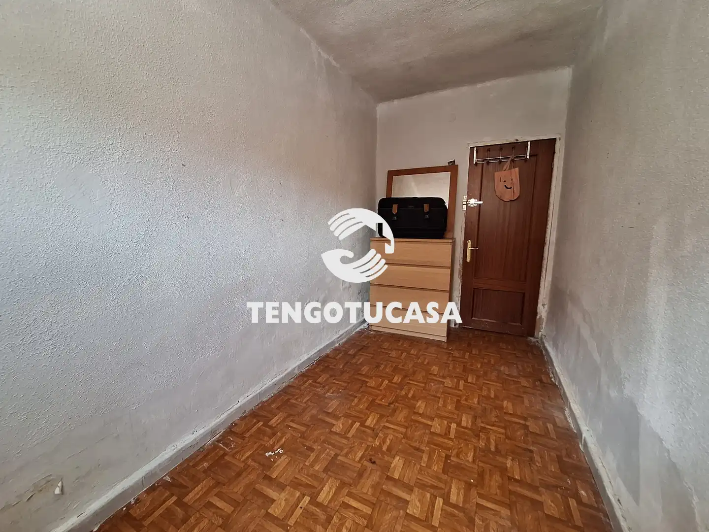 Habitación de Piso en venta en Madrid con Amueblado y Horno