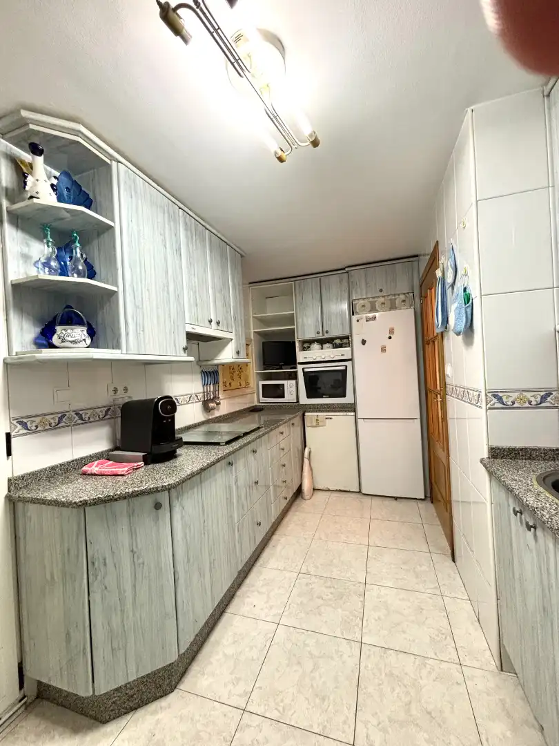 Piso con ascensor en venta en Avenida Donantes de Sangre 24, imagen 4
