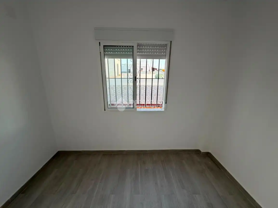 Schlafzimmer von Wohnung zum Verkauf in Isla Cristina mit Balkon