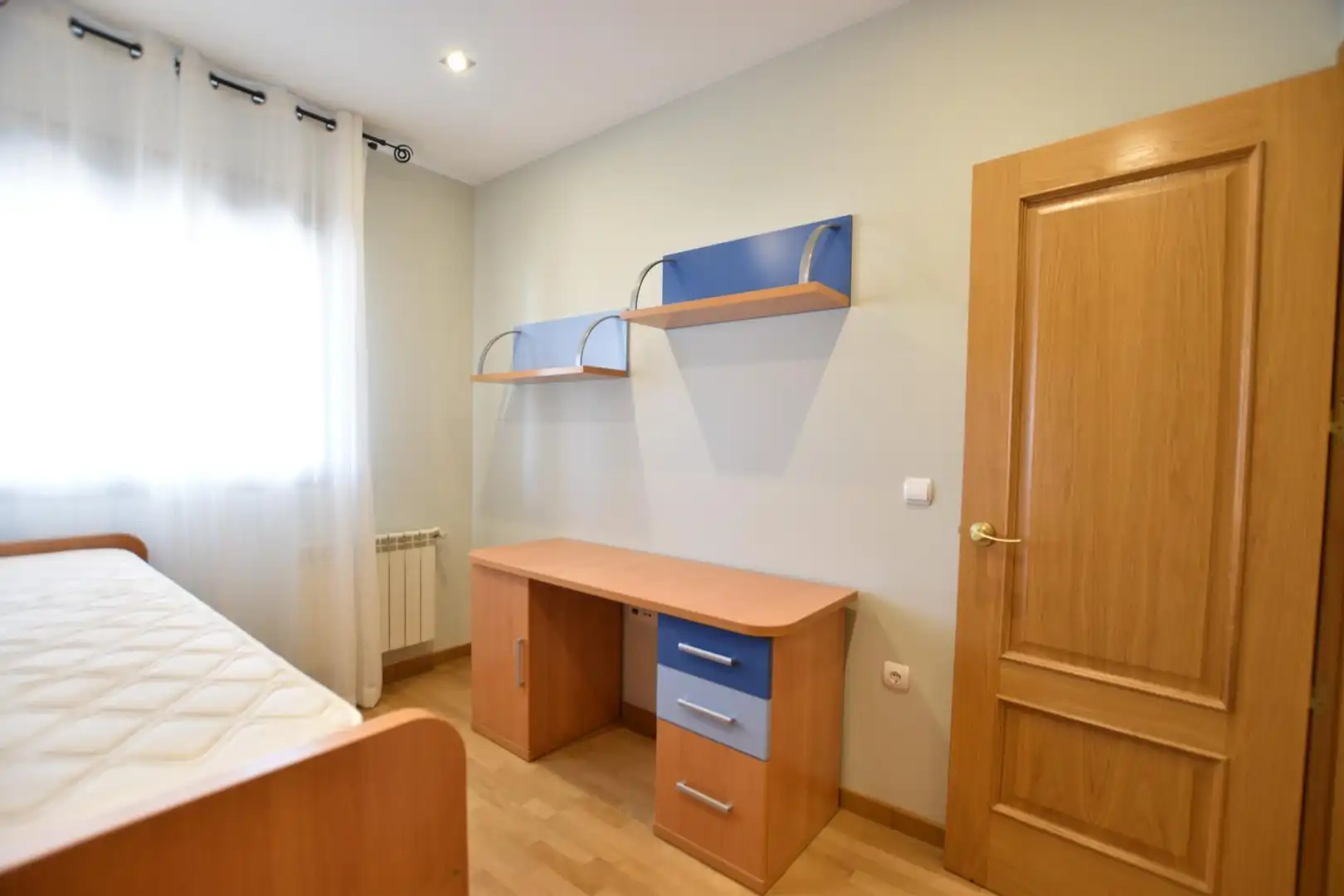 Schlafzimmer von Wohnung zur Miete in Granada mit Klimaanlage, Heizung und Terrasse