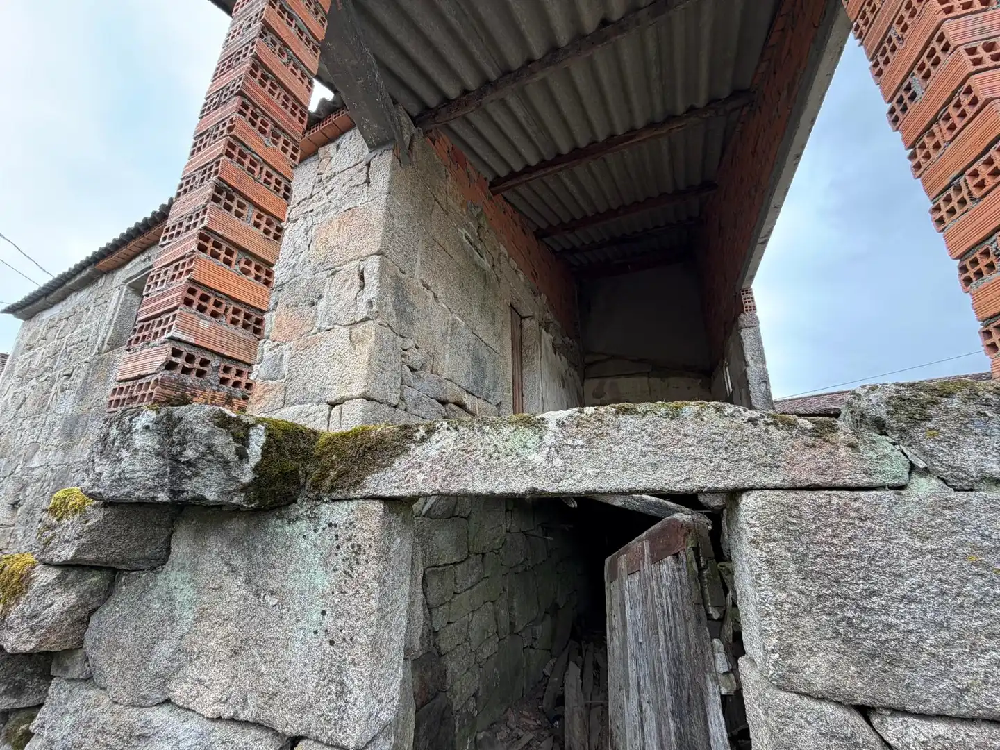 Vista exterior de Finca rústica en venda en Vilamarín amb Balcó