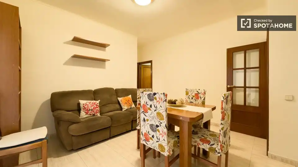 Habitació a Sants-Badal
