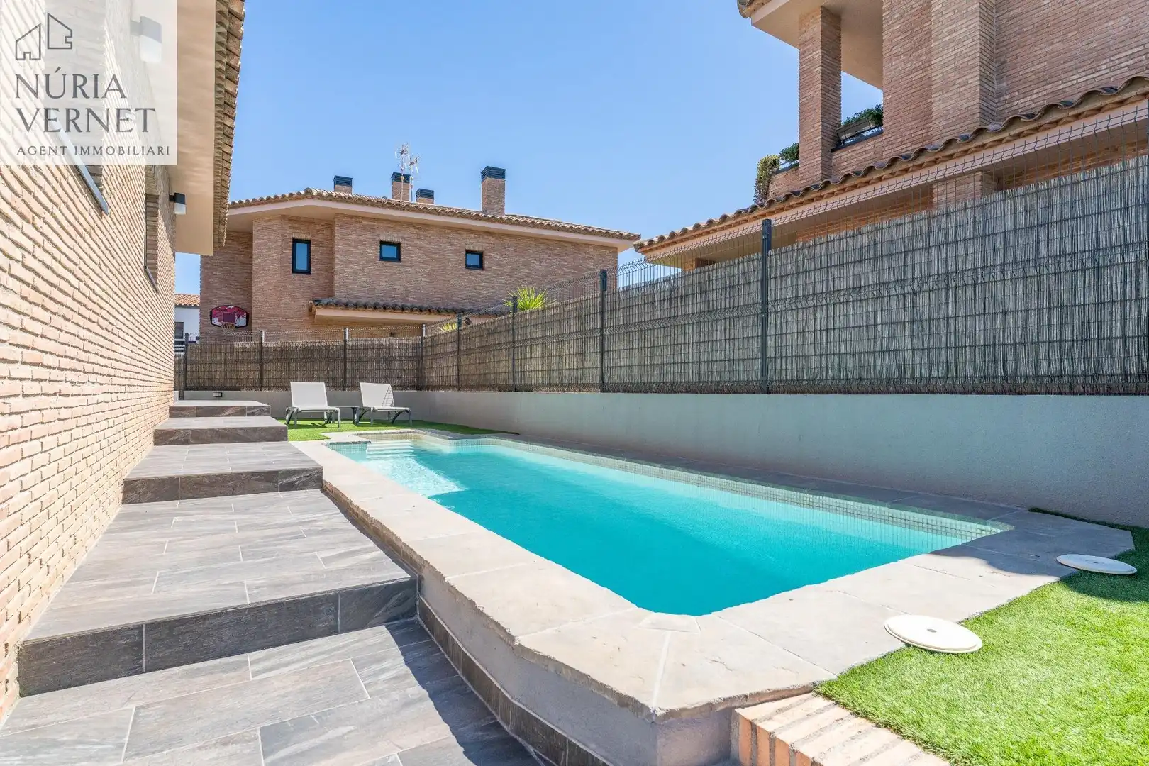 Piscina de Casa adosada en venda en Reus amb Calefacció, Jardí privat i Terrassa