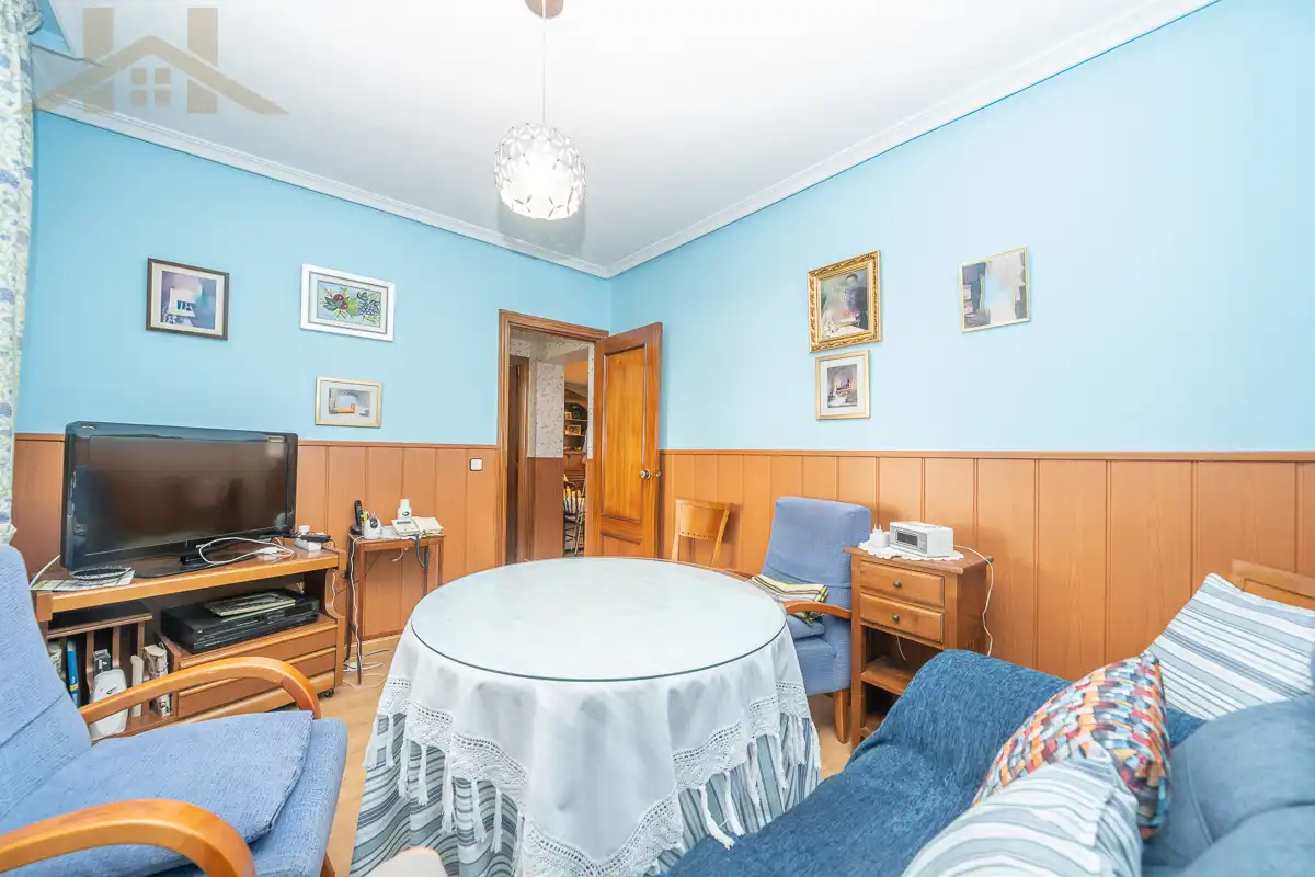 Sala d'estar de Casa adosada en venda en Collado Villalba amb Calefacció, Terrassa i Balcó