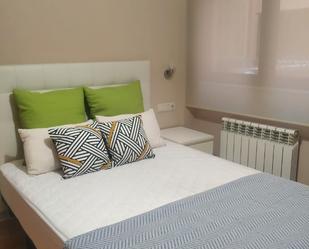 Bedroom of Apartment to rent in Salamanca Capital  with Heating, Furnished and Oven