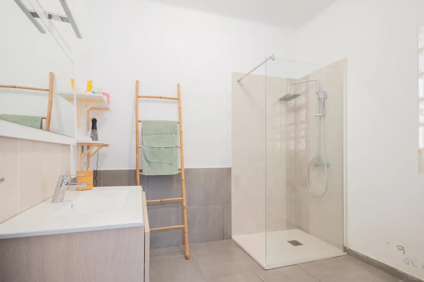 Baño de Casa adosada en venta en Las Palmas de Gran Canaria con Terraza, Trastero y Balcón