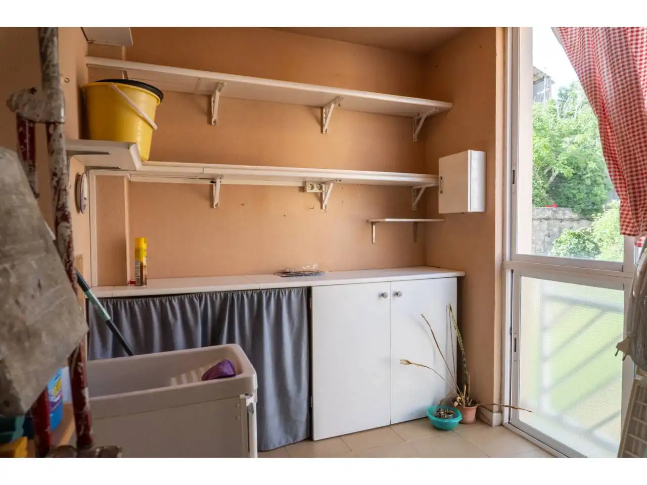 Cocina de Piso en venta en Sant Martí de Tous con Calefacción y Amueblado
