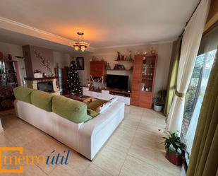 Living room of House or chalet for sale in Castellanos de Moriscos  with Heating, Private garden and Parquet flooring