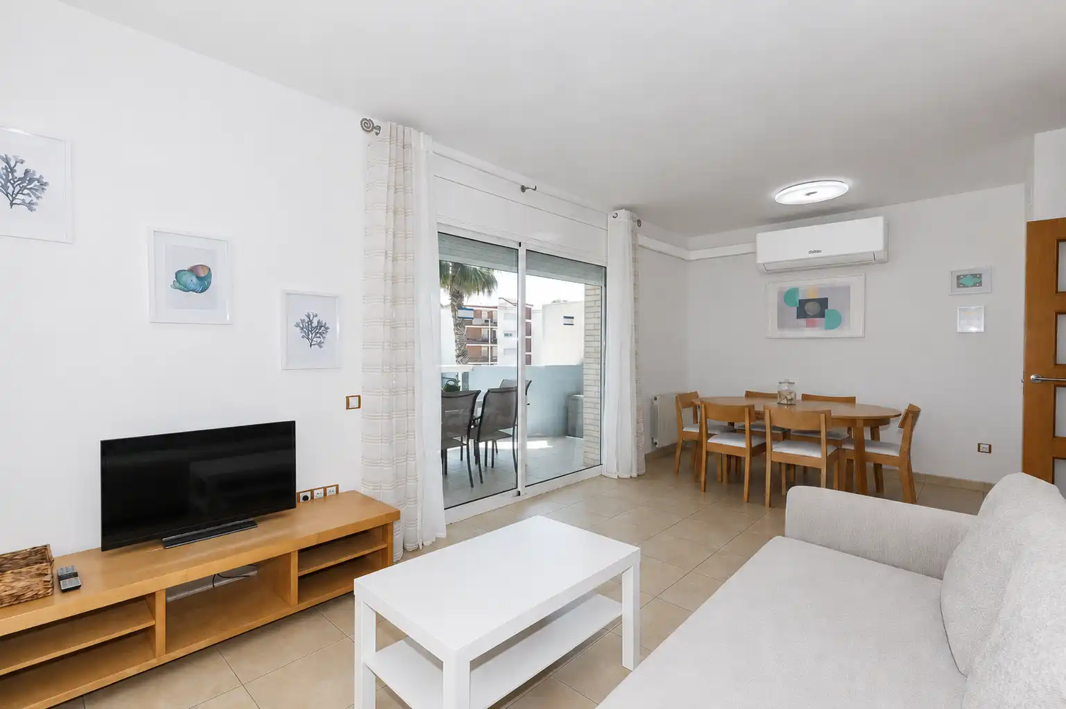Sala de estar de Apartamento en venta en Salou con Calefacción, Jardín privado y Piscina
