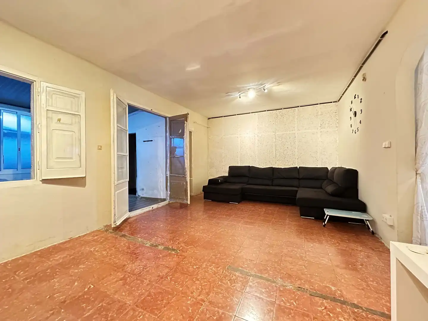 Wohnzimmer von Einfamilien-Reihenhaus zum Verkauf in Mataró mit Heizung und Terrasse