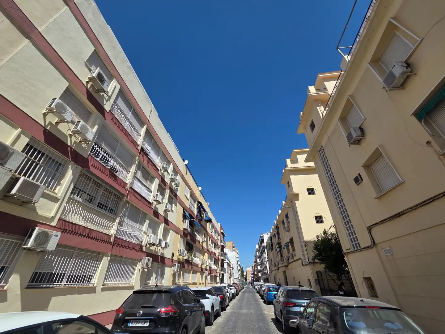 Vista exterior de Piso en venta en Sevilla con Aire acondicionado, Calefacción y Terraza
