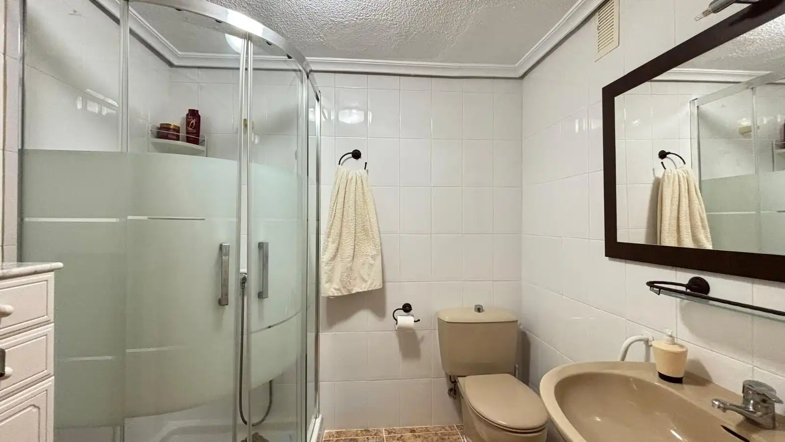 Bathroom of Flat for sale in Cartagena  with Air Conditioner, Heating and Terrace