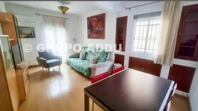 Sala de estar de Piso de alquiler en Sevilla con Aire acondicionado, Trastero y Amueblado