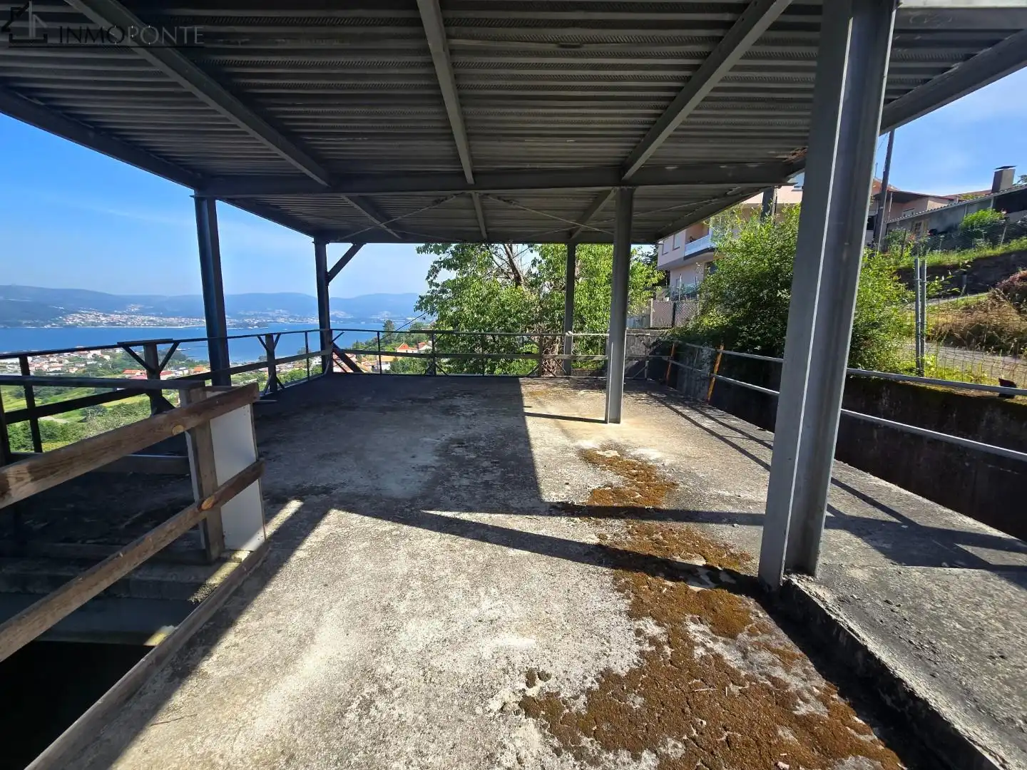 Terrassa de Casa o xalet en venda en Vilaboa amb Jardí privat