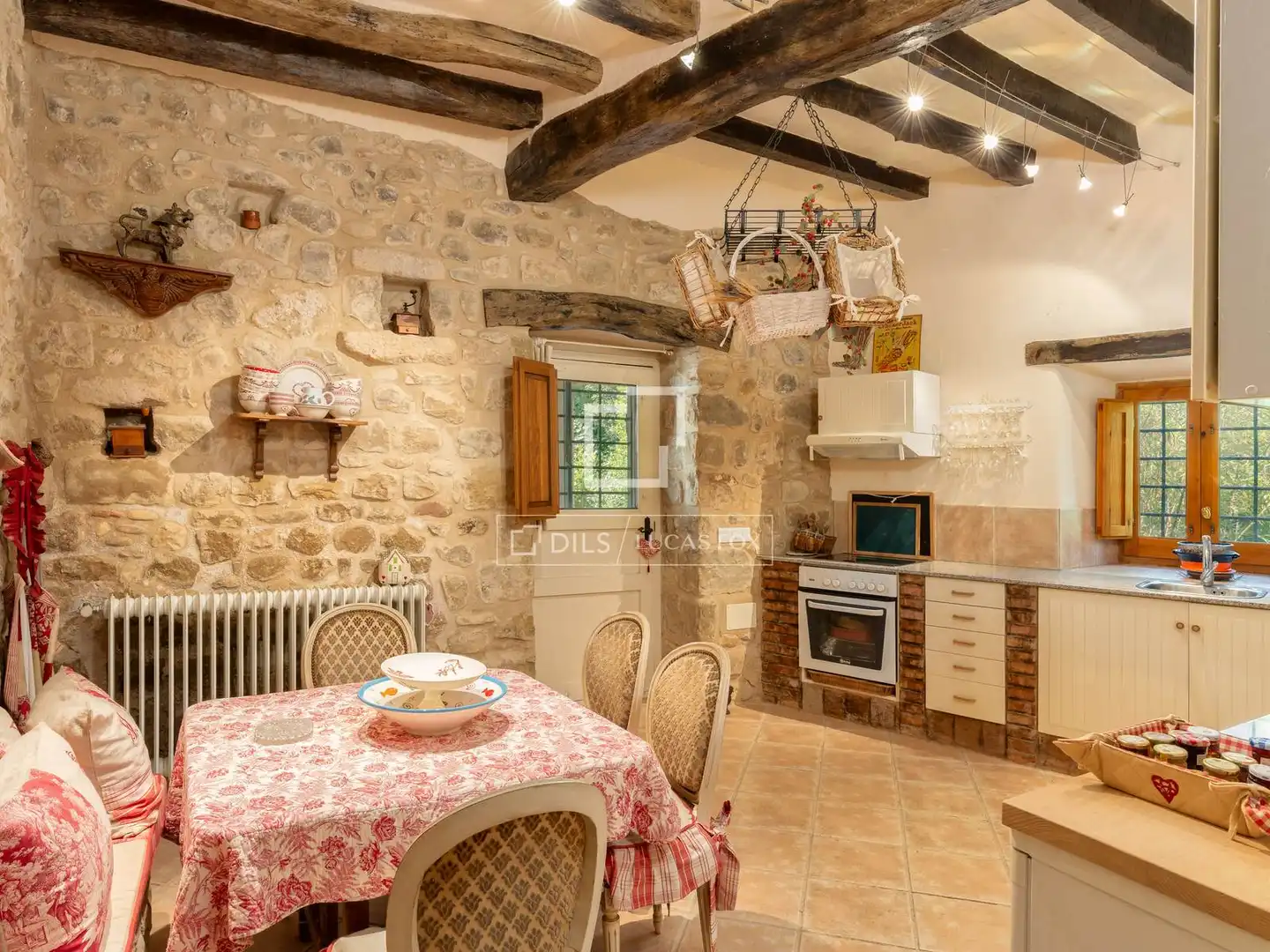 Maison rustique avec piscine à vendre à Cabanelles, imagen 3
