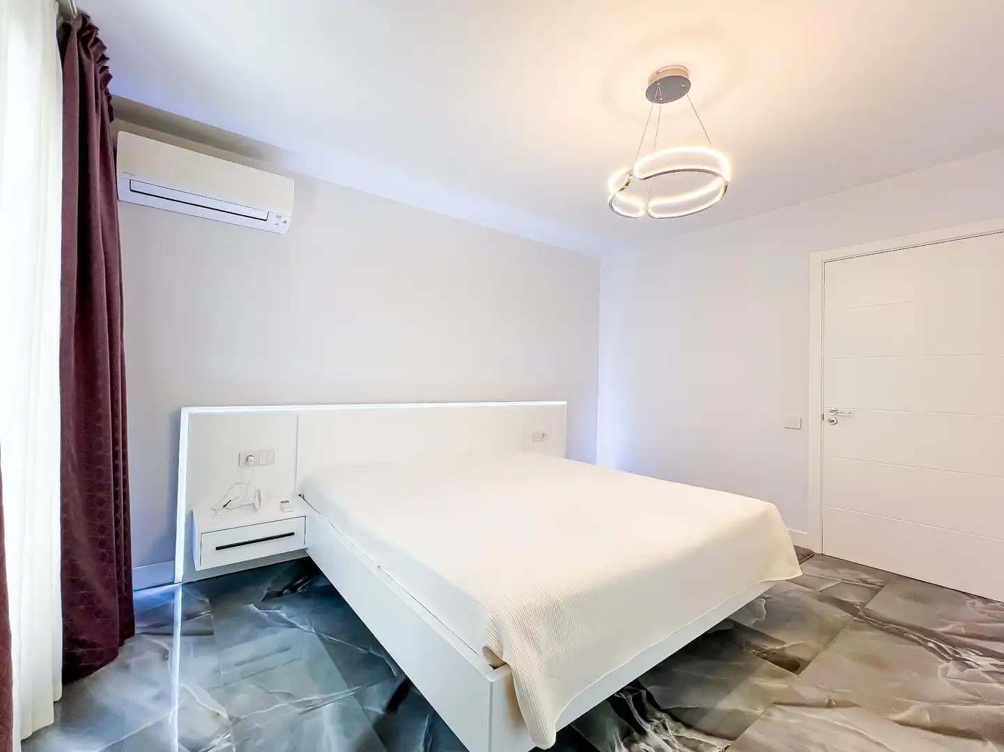Dormitori de Casa o xalet en venda en Adeje amb Aire condicionat, Jardí privat i Traster