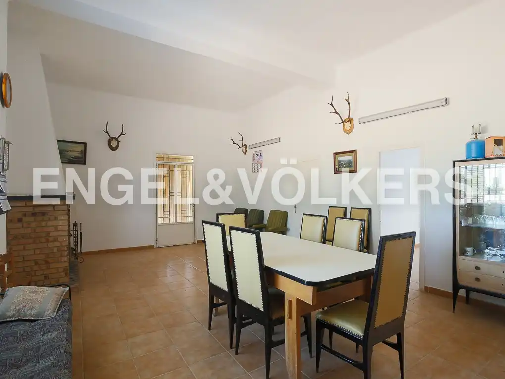 Finca rústica en venda a Requena