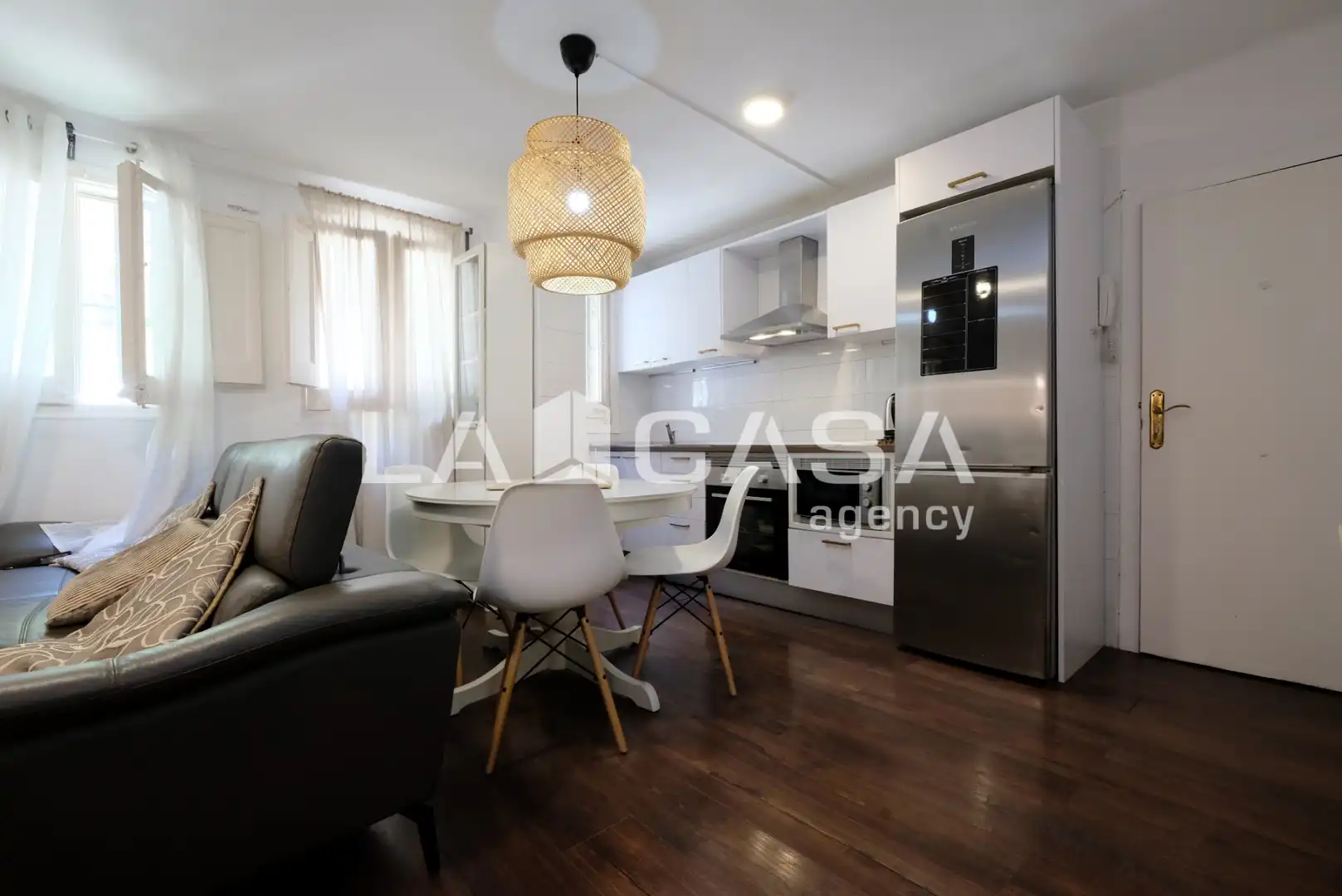 Cocina de Piso en venta en Barcelona con Calefacción, Parquet y Amueblado