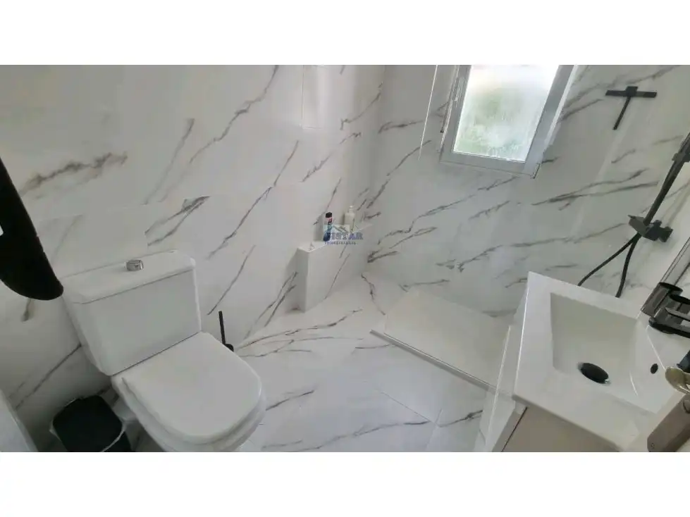 Bany de Casa o xalet en venda en Beniarbeig amb Calefacció i Piscina