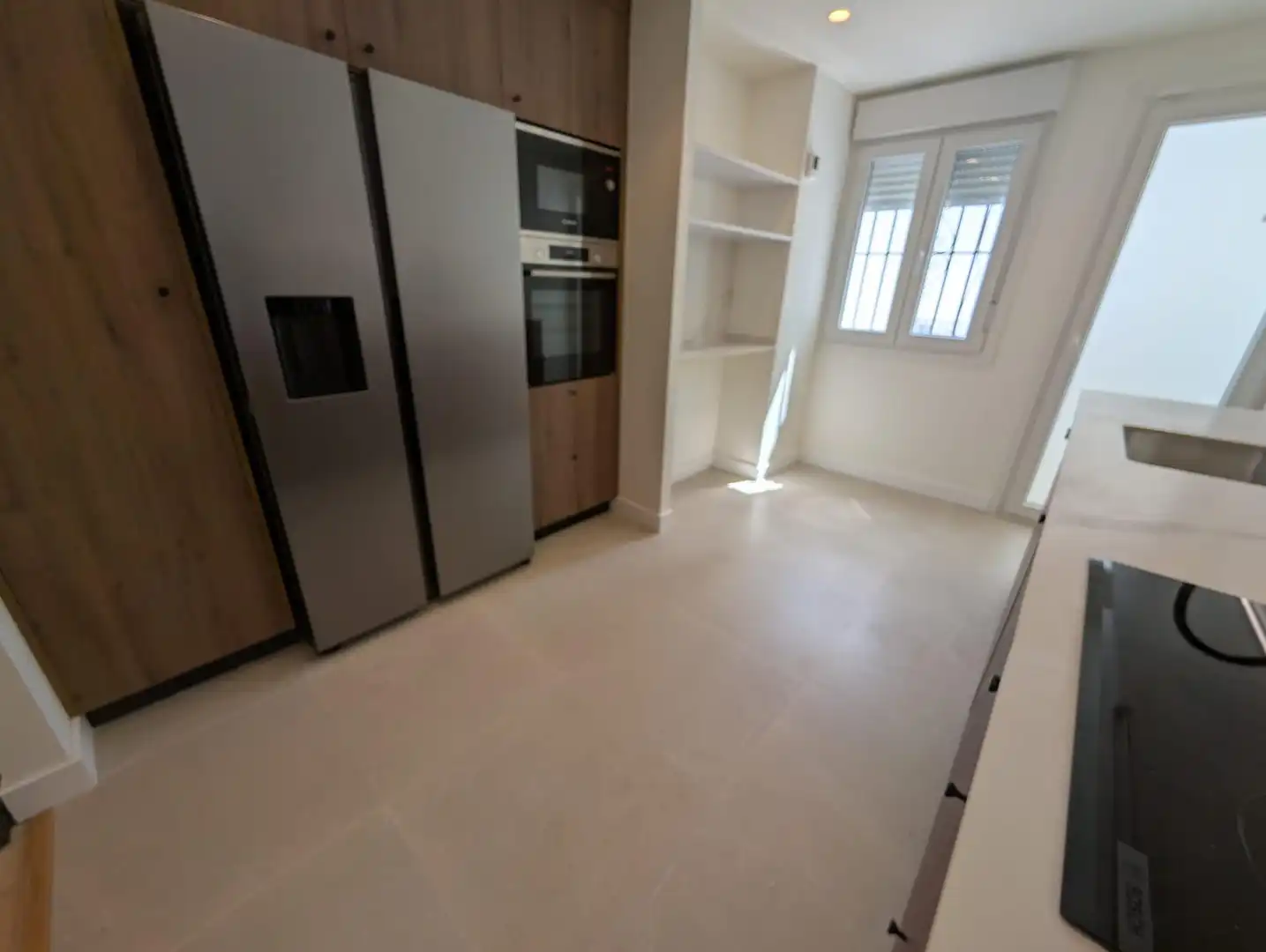 Kitchen of Flat for rent in Sevilla  with Air Conditioner, Heating and Balcony