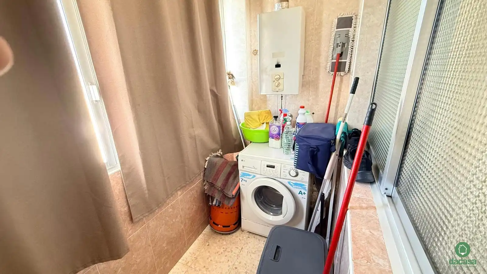 Baño de Piso en venta en Trigueros con Aire acondicionado, Terraza y Amueblado