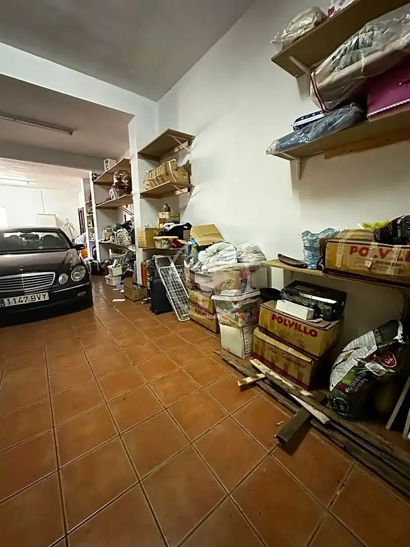 Casa o xalet en venda en Linares amb Aire condicionat, Jardí privat i Terrassa