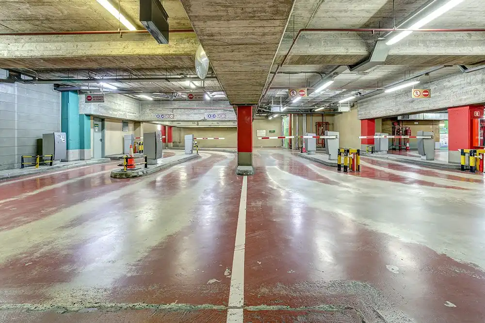 Parkplatz von Garage zur Miete in Reus
