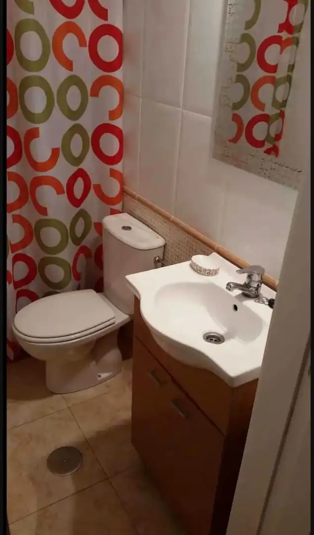 Badezimmer von Erdgeschoss zur Miete in Cartagena mit Klimaanlage, Heizung und Terrasse