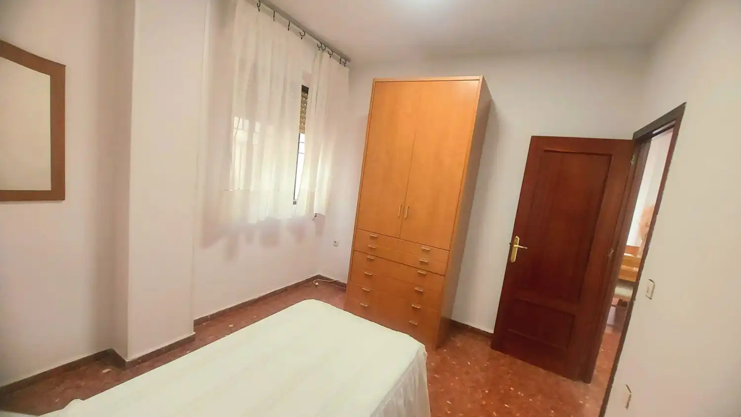 Habitación de Piso de alquiler en Jaén con Amueblado