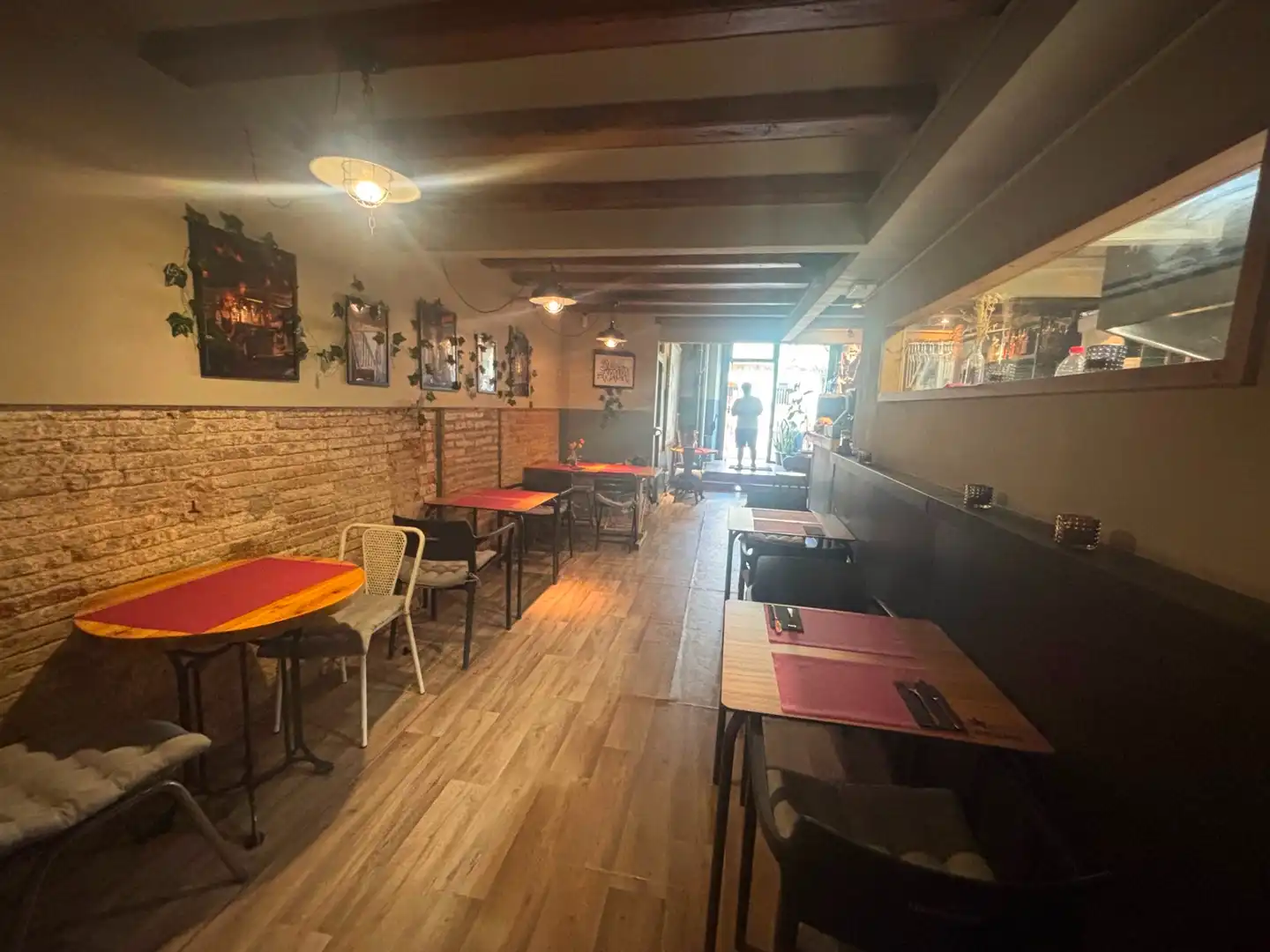 Business premises for transfer in Sants - Montjuïc, imagen 8
