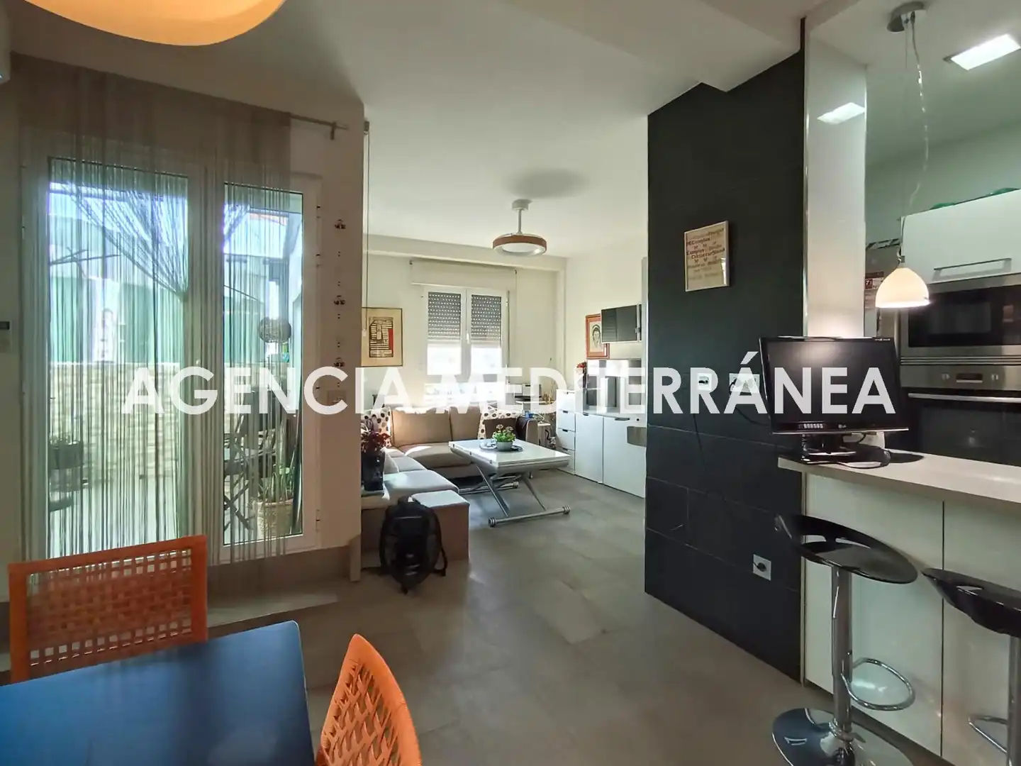 Living room of Attic for sale in Valencia  with Air Conditioner, Heating and Terrace