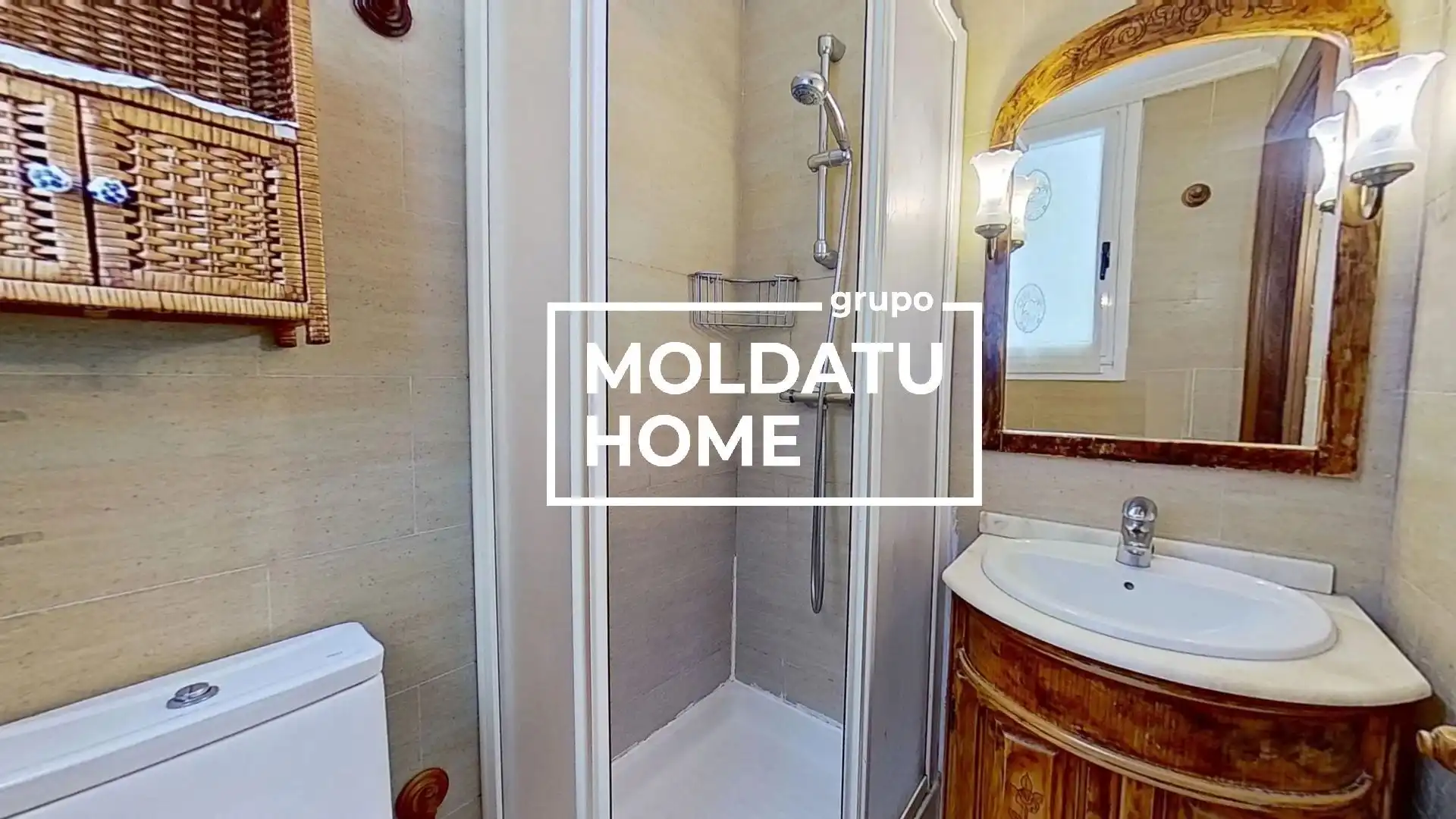 Baño de Piso en venta en Bilbao  con Calefacción