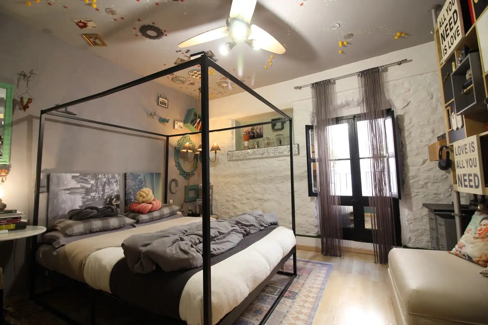 Bedroom of Houses for sale in Besalú  with Heating, Terrace and Swimming Pool
